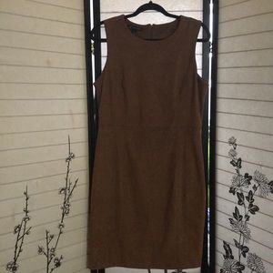 Min dress suaid material 86%polyester 14%spandex